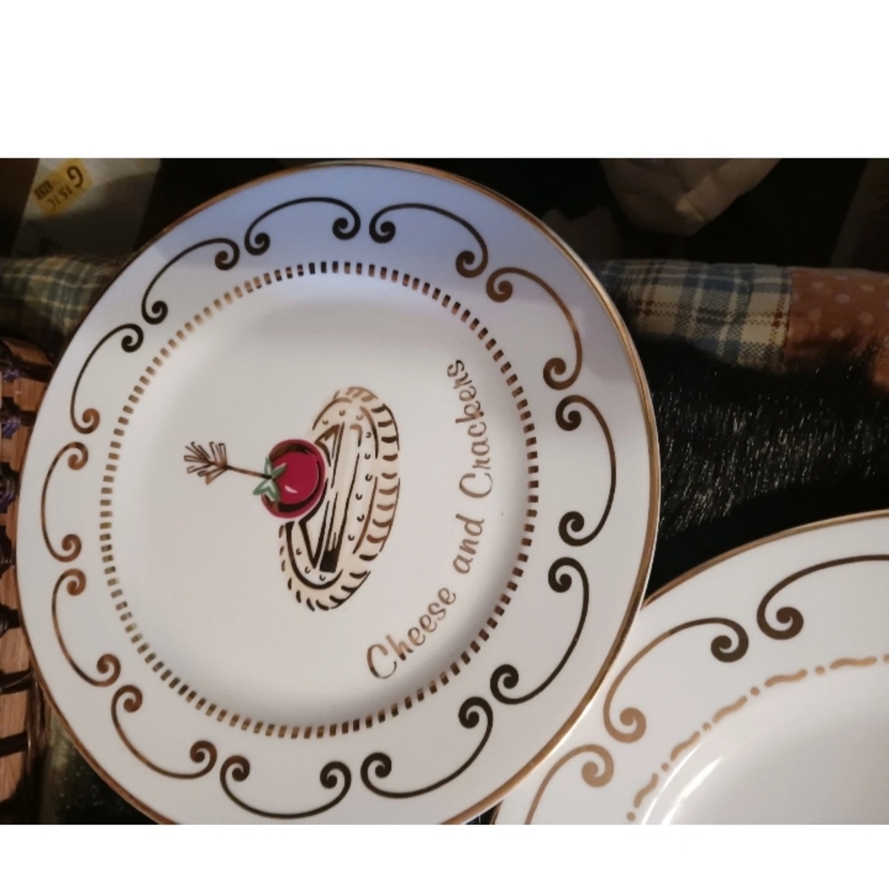 Elegant Dining The Cellar Appetizer Plates Set Of 4 - Picture 5 of 7